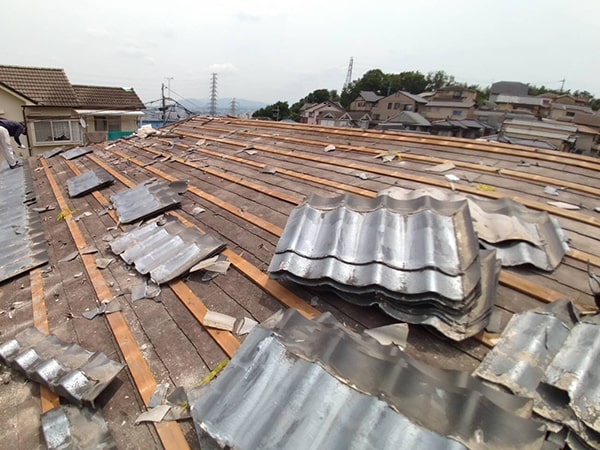 屋根修繕前の写真